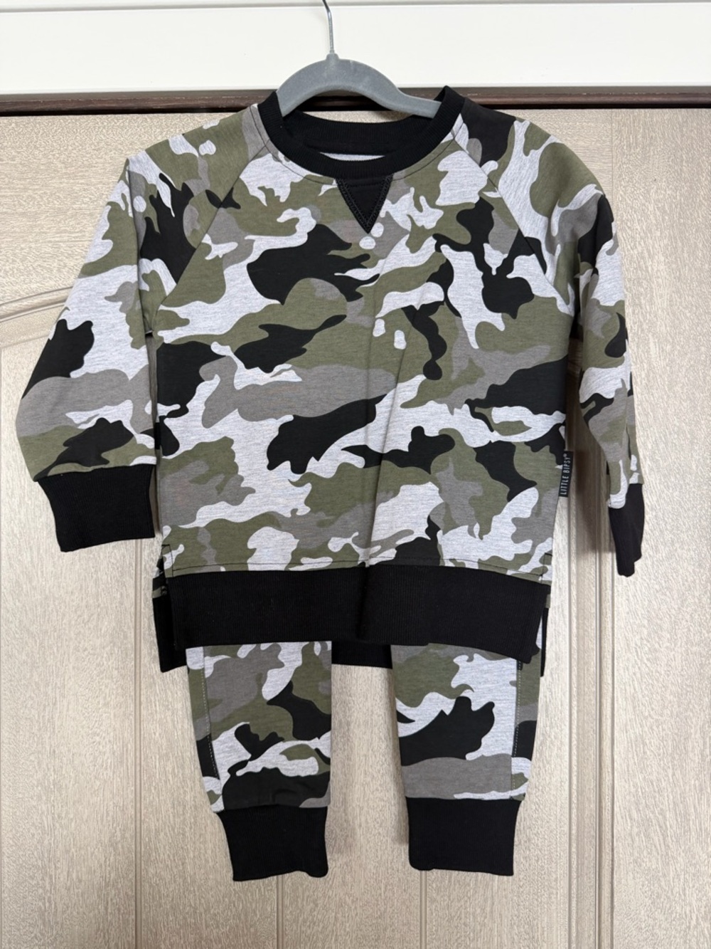 NWT Little Bipsy matching camouflage set joggers pullover sweatshirt 2-3T - Picture 2 of 9